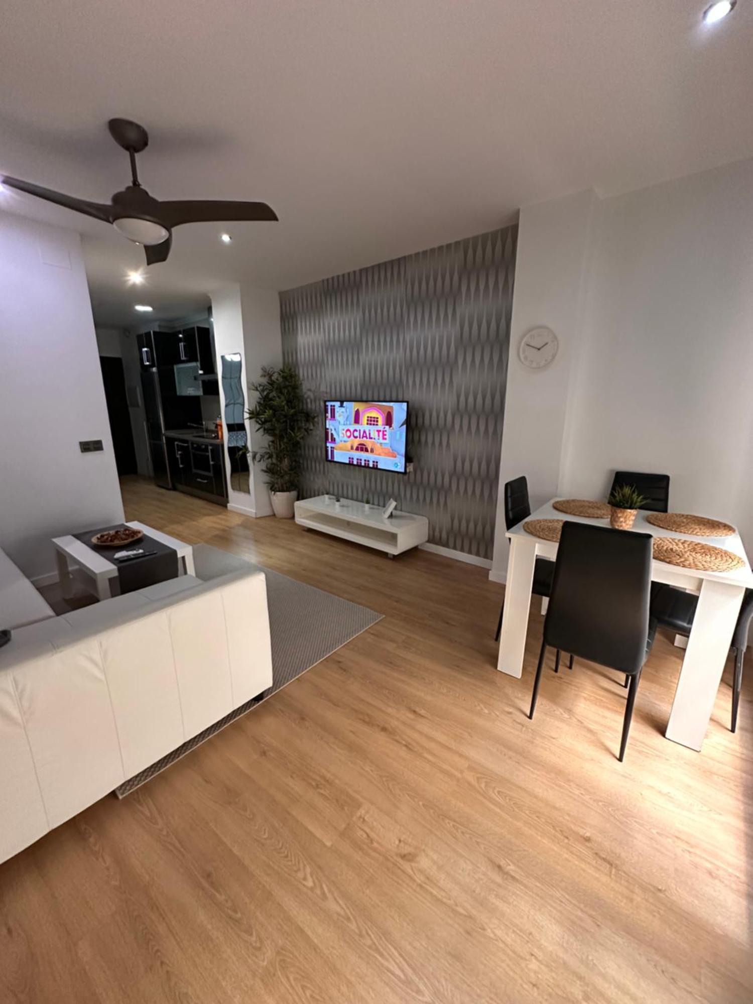 Apartmán Carreteria Deluxe Màlaga Exteriér fotografie