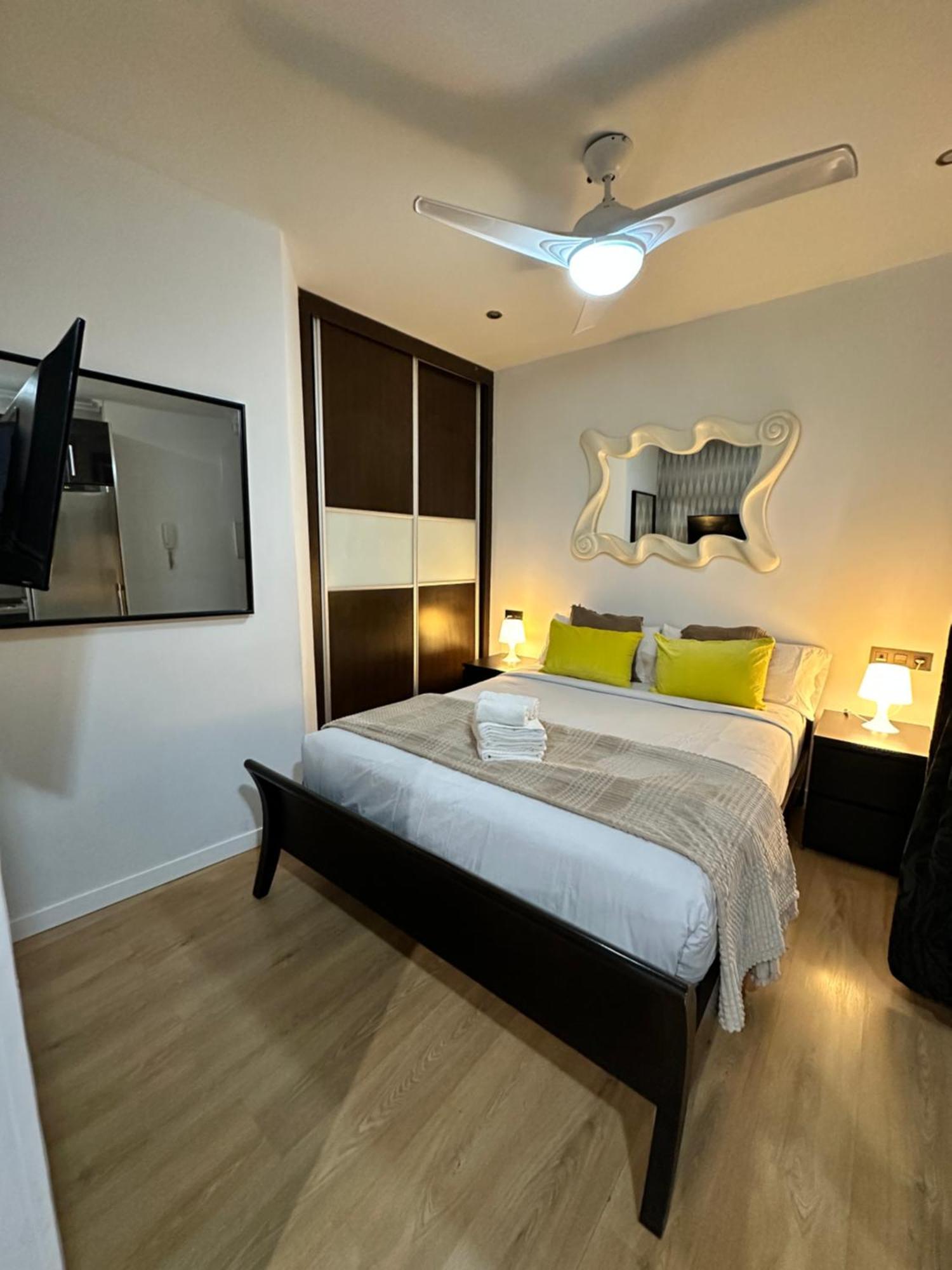 Apartmán Carreteria Deluxe Màlaga Exteriér fotografie