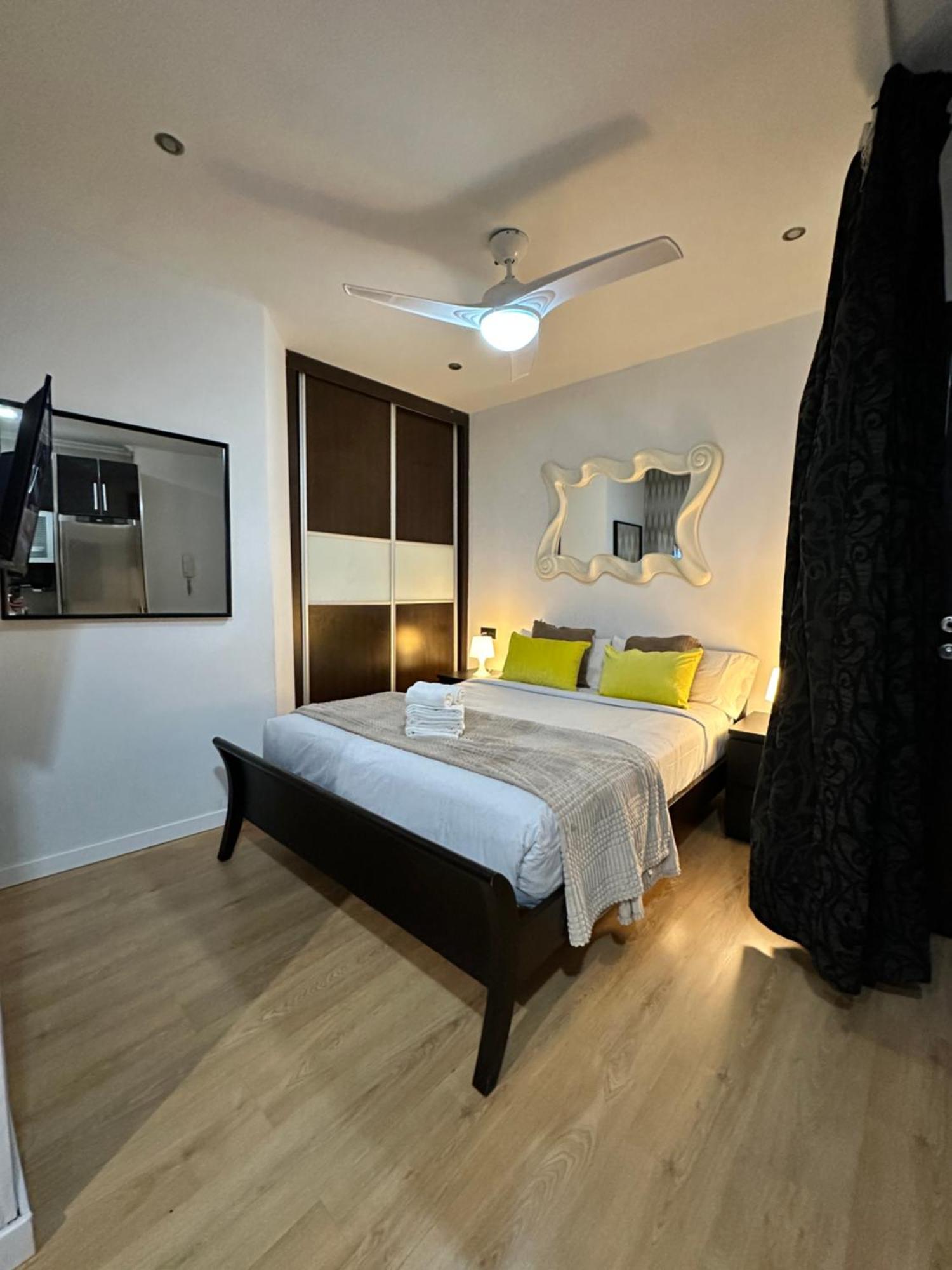 Apartmán Carreteria Deluxe Màlaga Exteriér fotografie